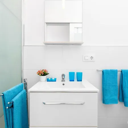 536b Cozy 1 Bedroom, Pool, Terrace, Sun Lounger アデヘ
